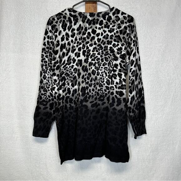 Jm Collection Gray & Black Cheetah Print Long Sleeve Tunic Sweater Size M - Picture 2 of 9